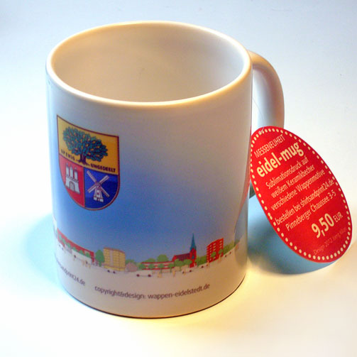 Wappen-Becher "eidel-mug" mit Panoramamotiv von Eidelstedt über dem das Wappen schwebt